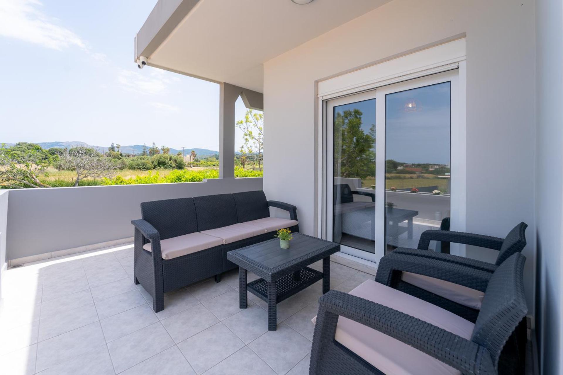 Villa Giota Luxury Living *