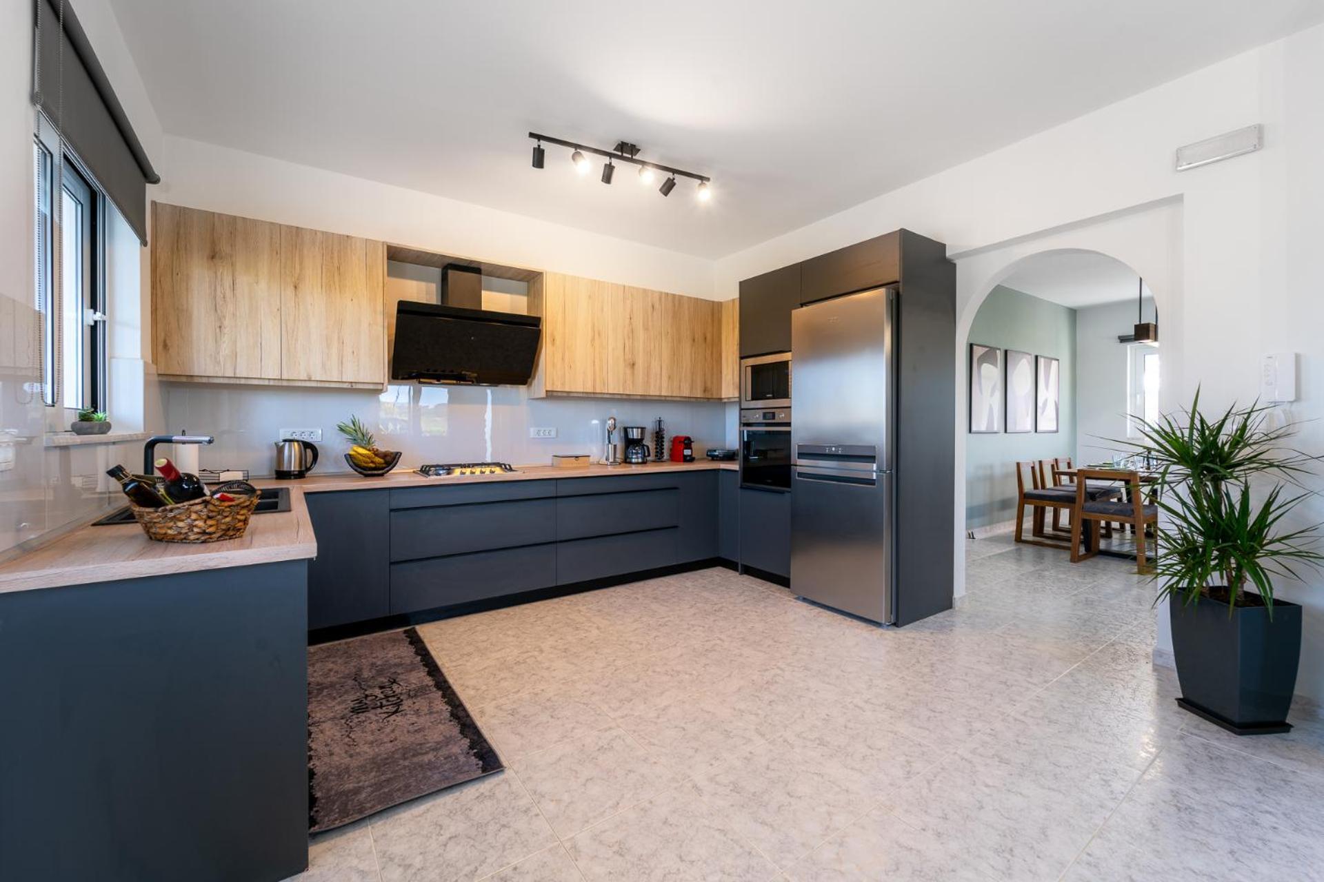 Giota Luxury Living